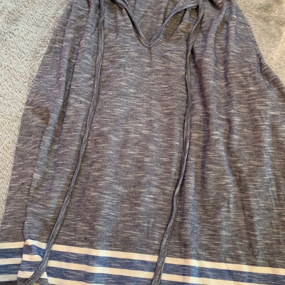Women’s Large comfy blouse
